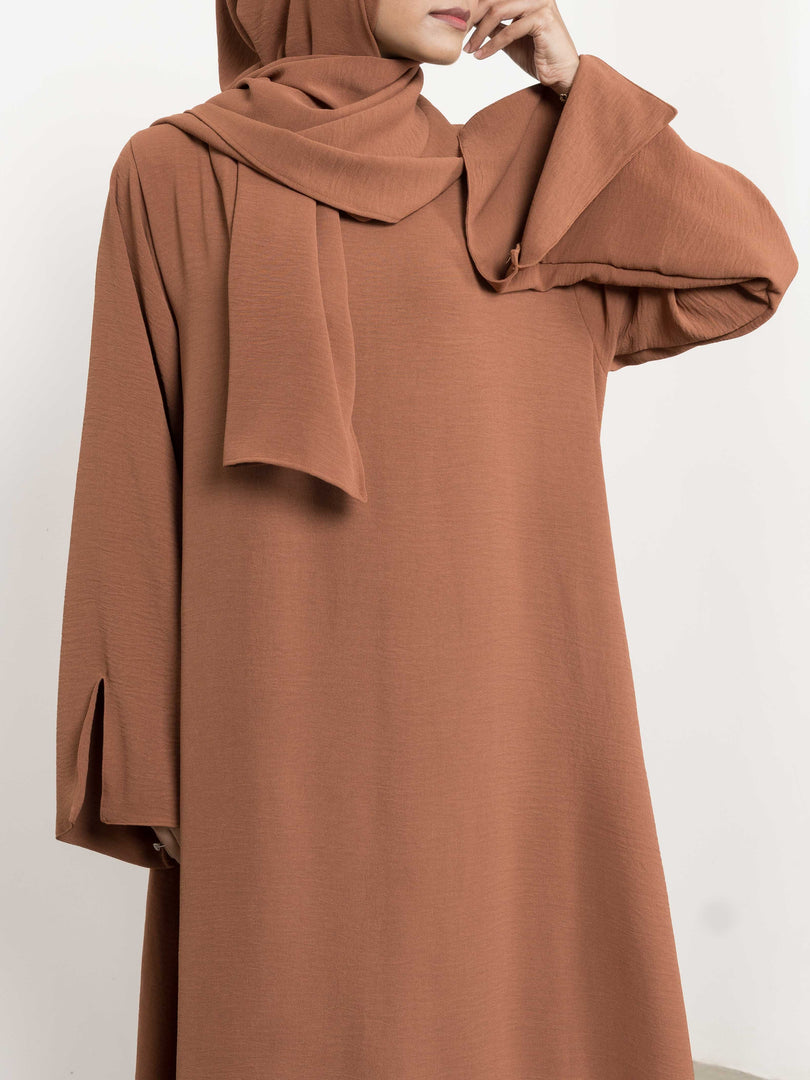 Essential Umrah Abaya